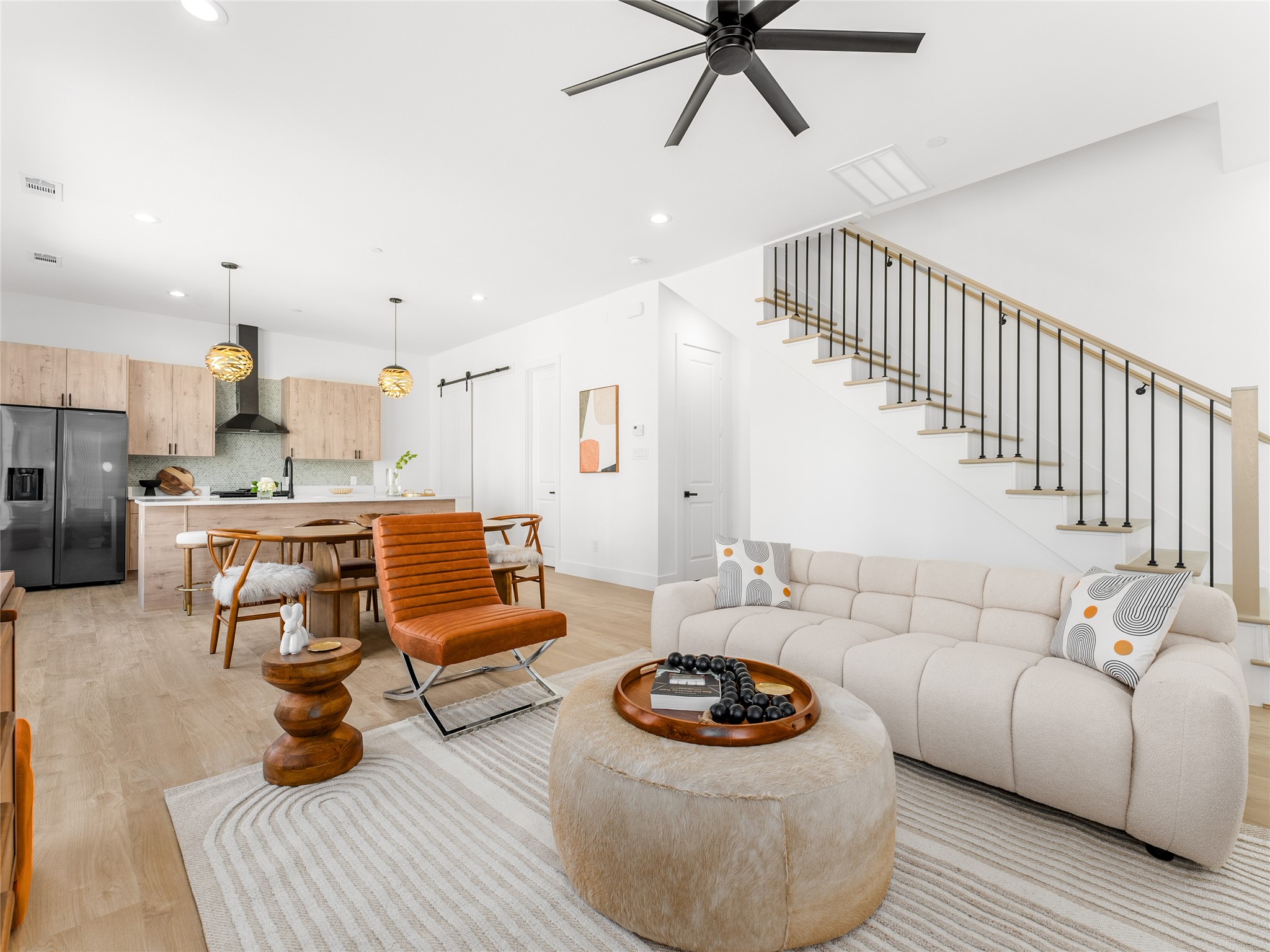 2015 N Prairie Avenue 204