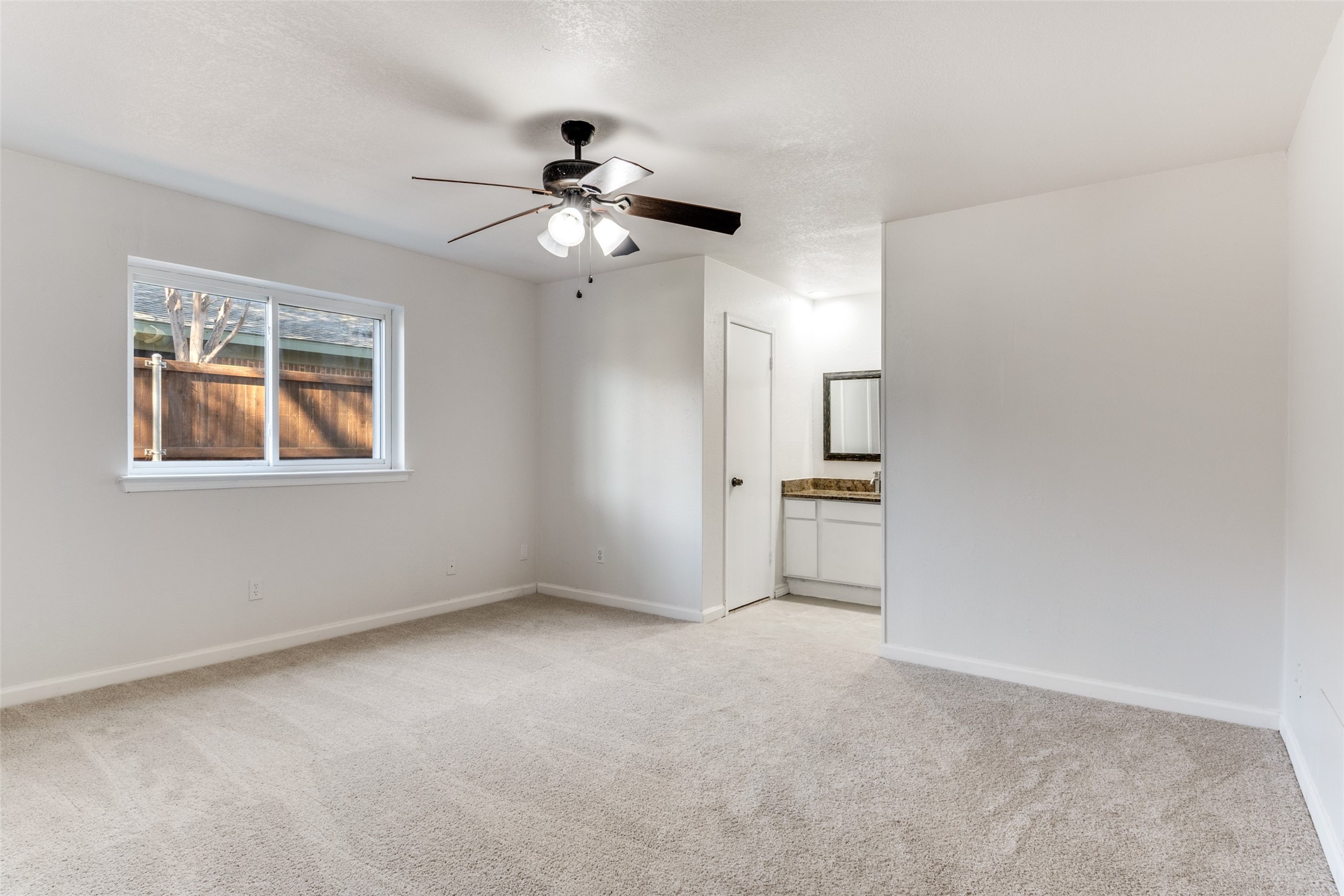 2805 Raintree Drive