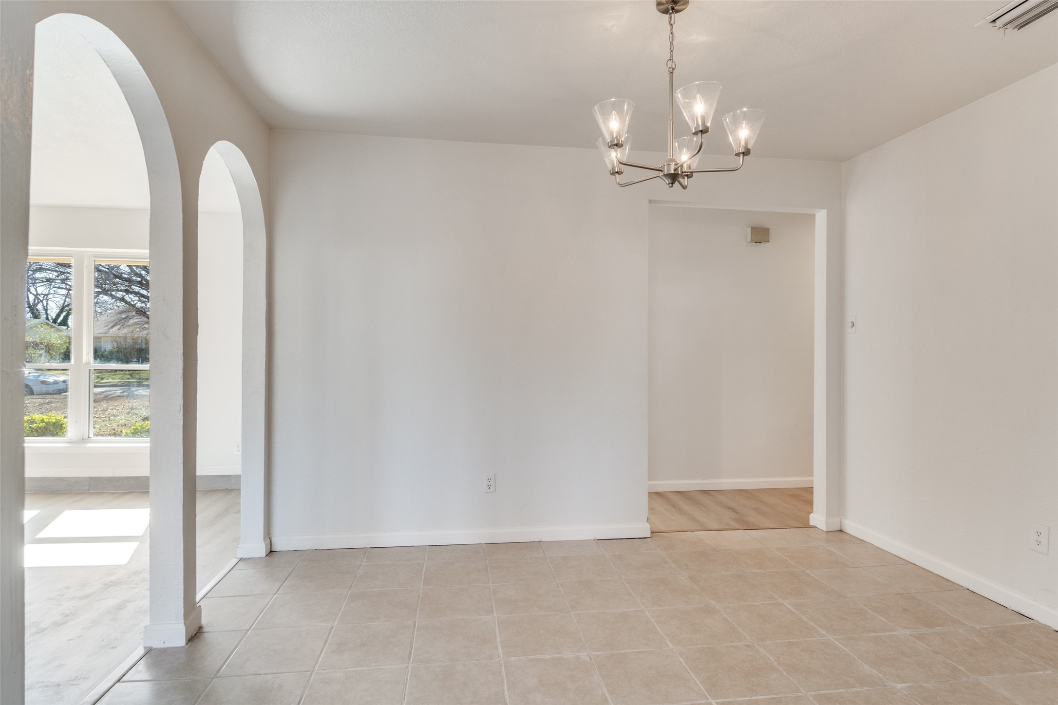 2805 Raintree Drive