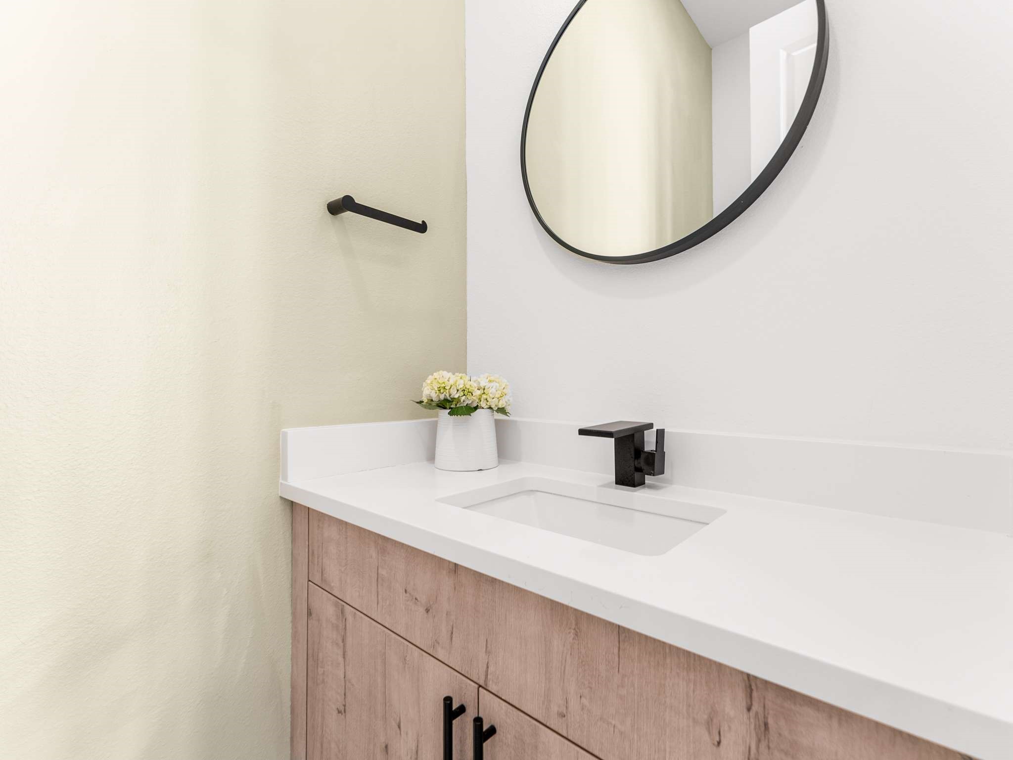 2015 N Prairie Avenue 202