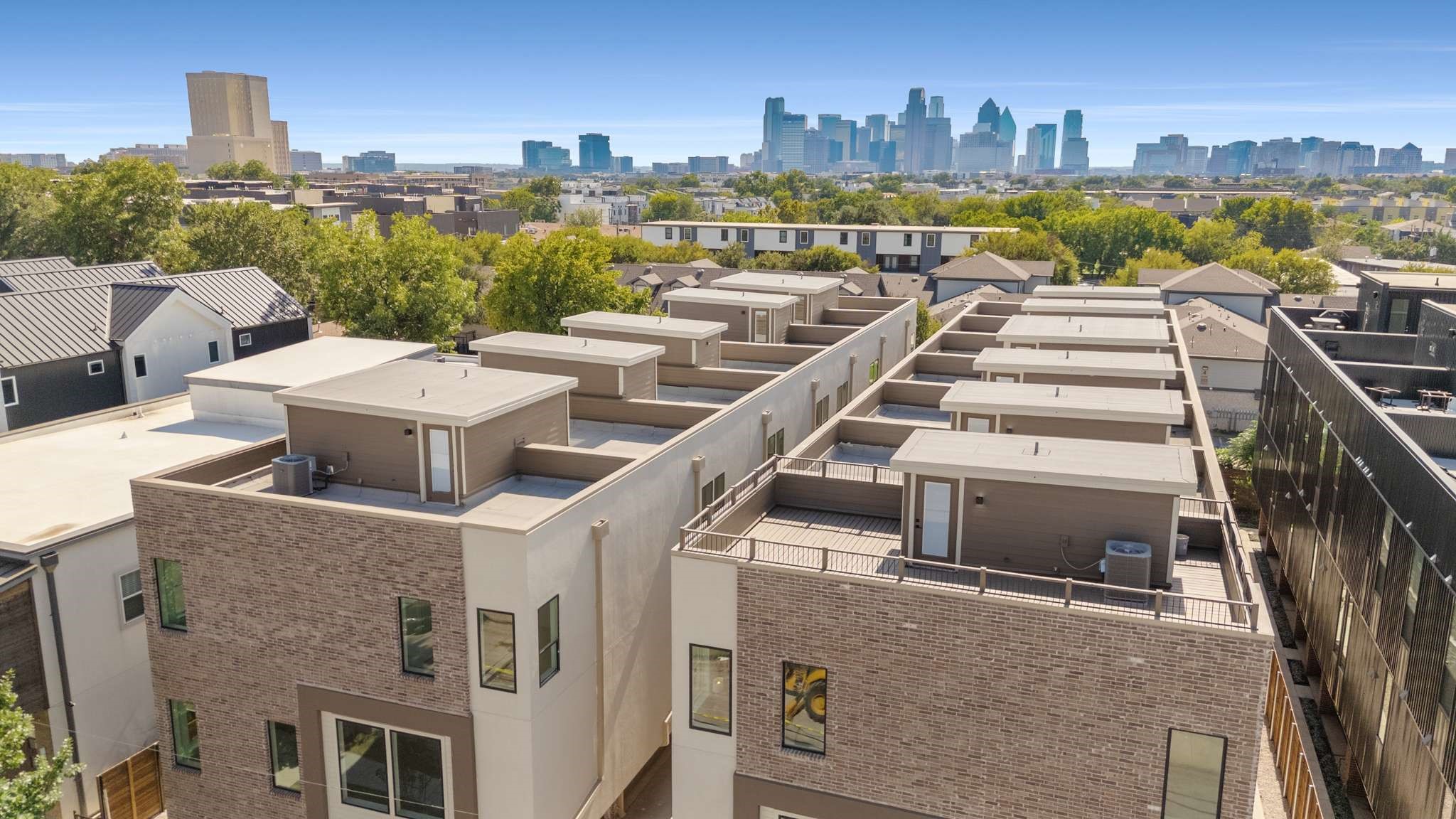 2015 N Prairie Avenue 202