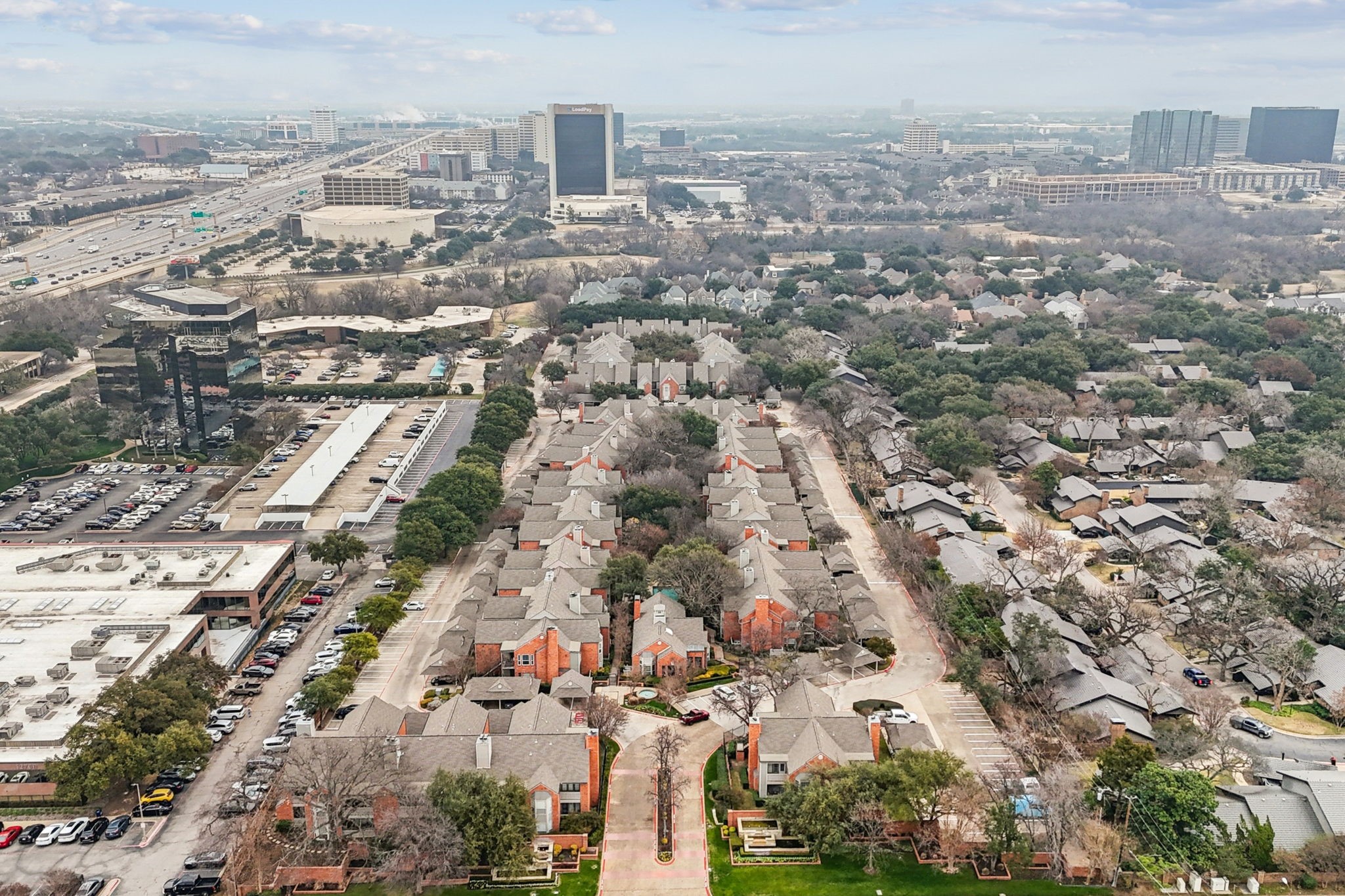 12660 Hillcrest Road 5203