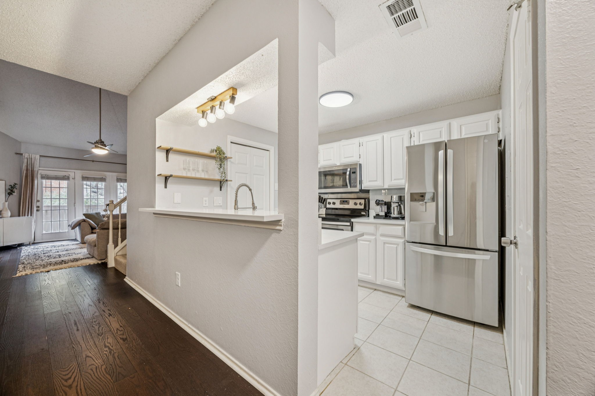 12660 Hillcrest Road 5203