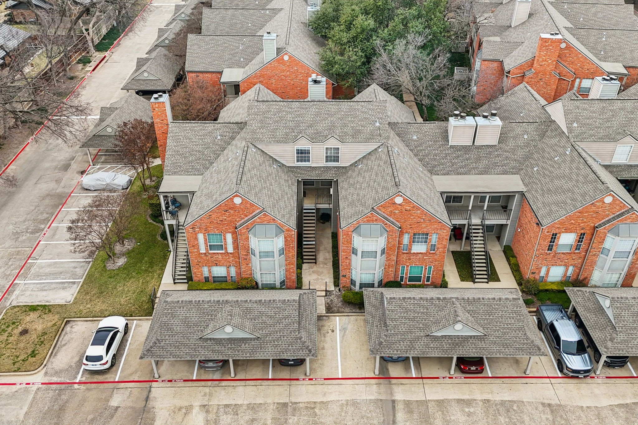 12660 Hillcrest Road 5203