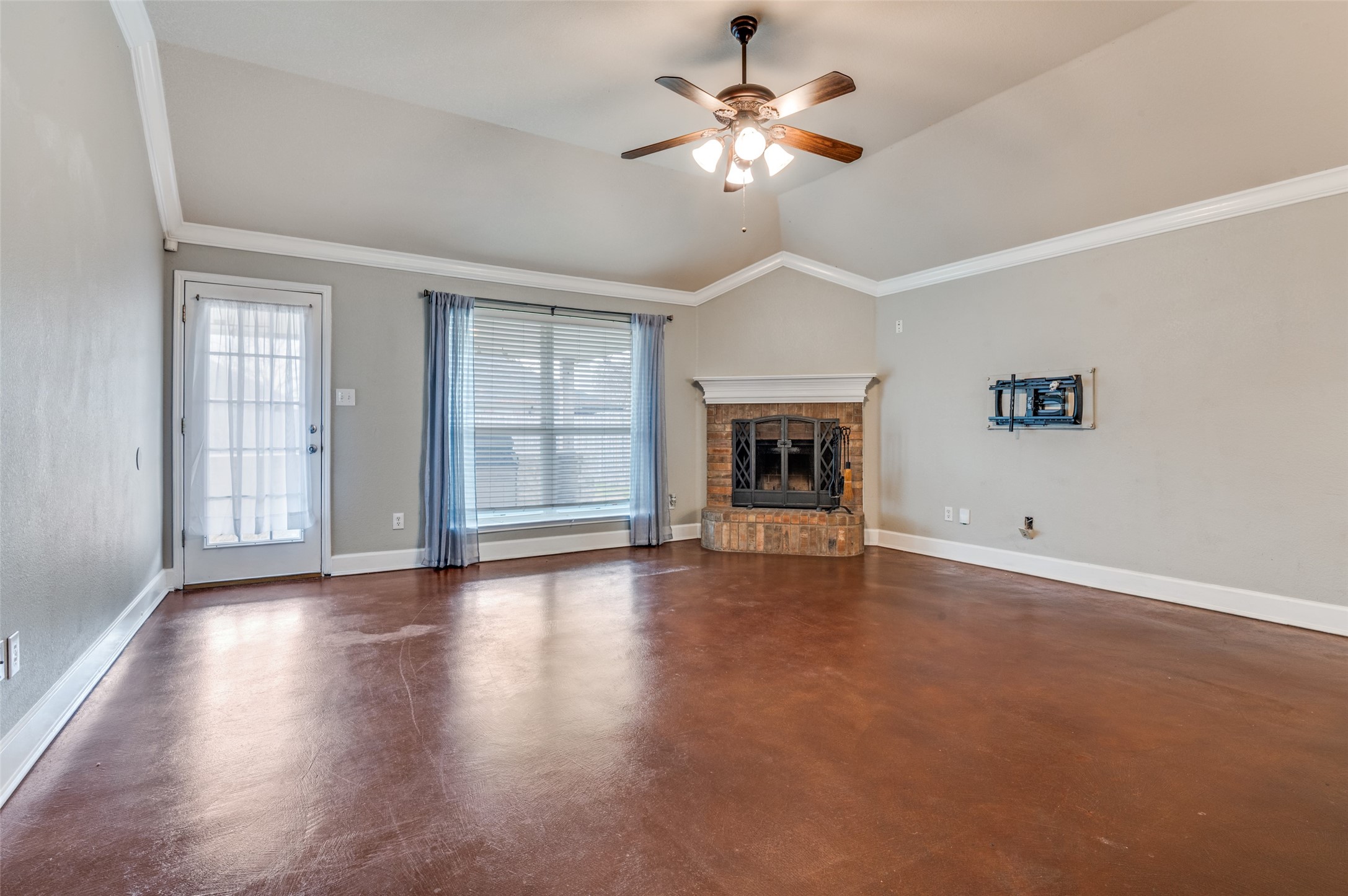 4418 Shady Elm Drive