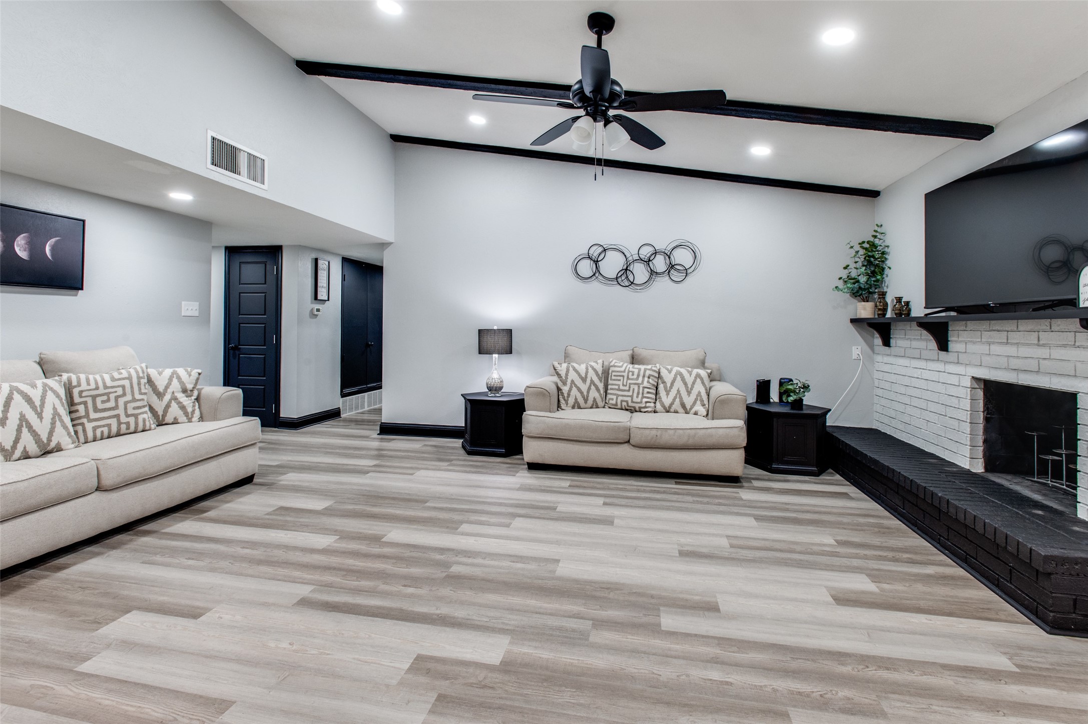 2034 Lewis Trail