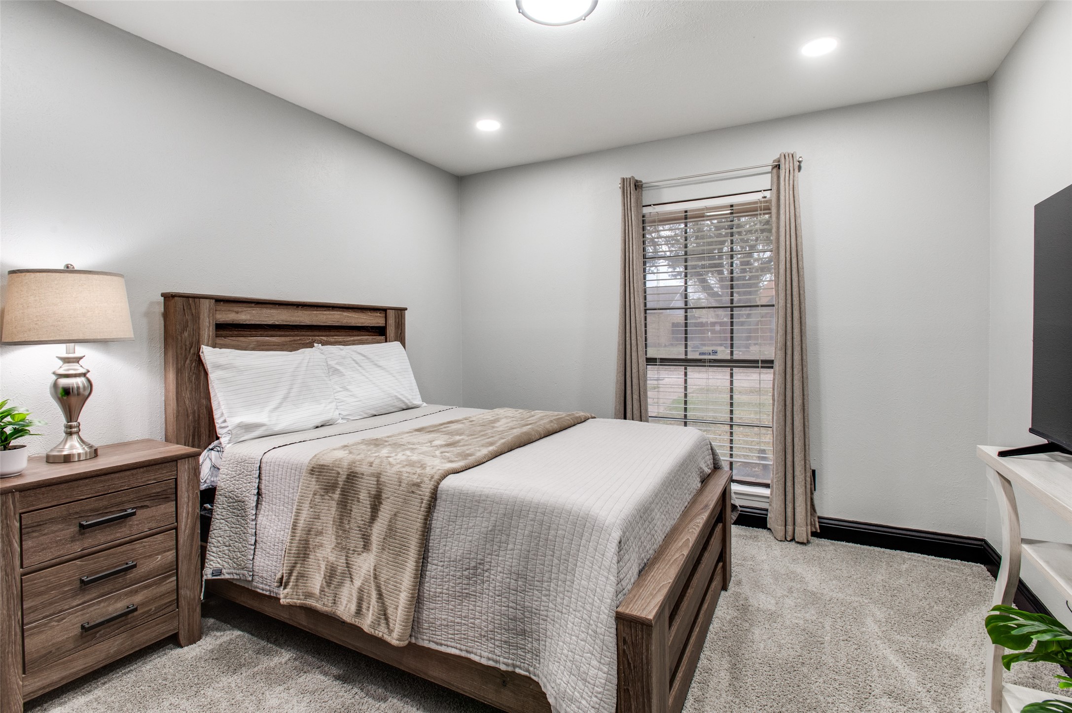 2034 Lewis Trail