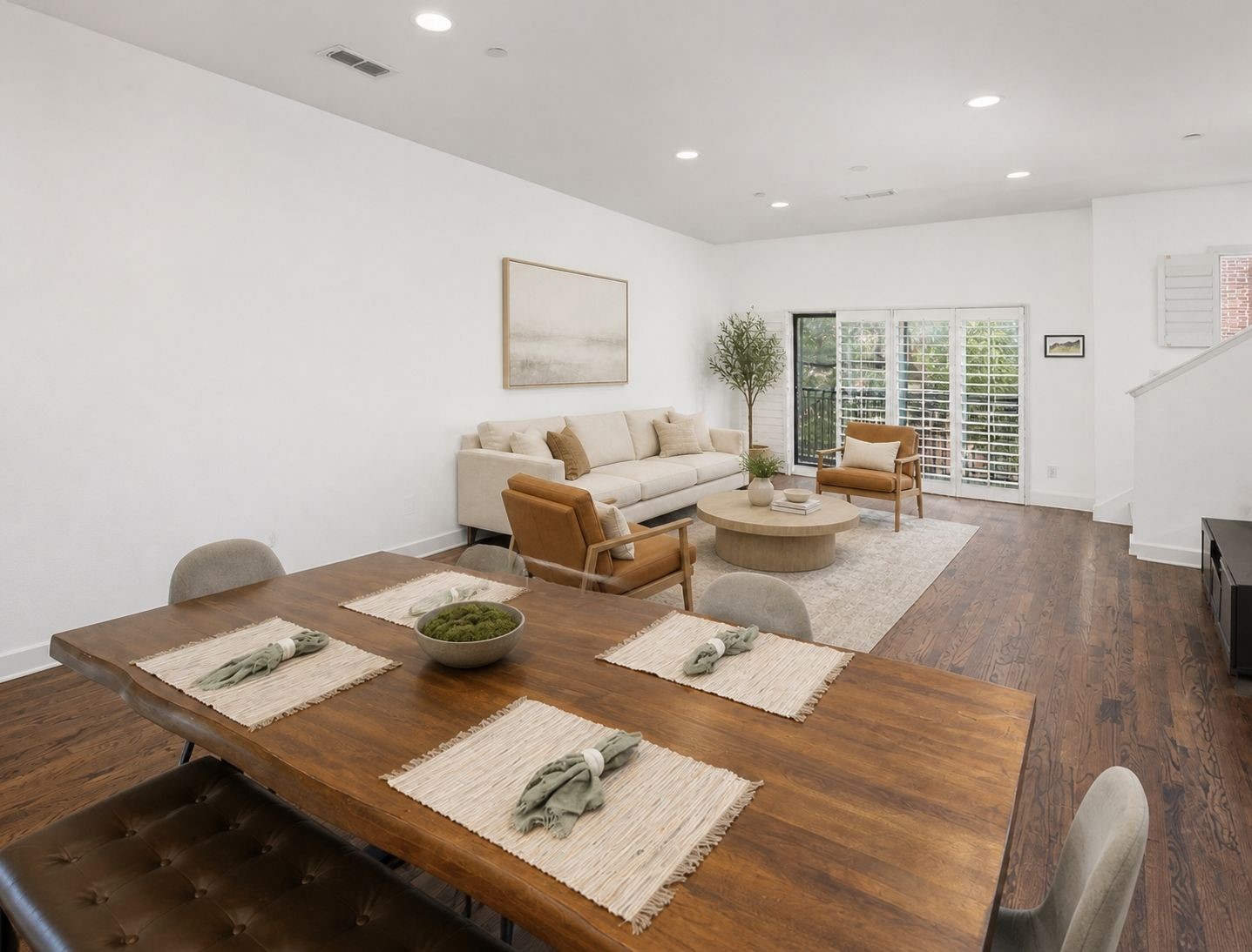 2411 N Hall Street 38