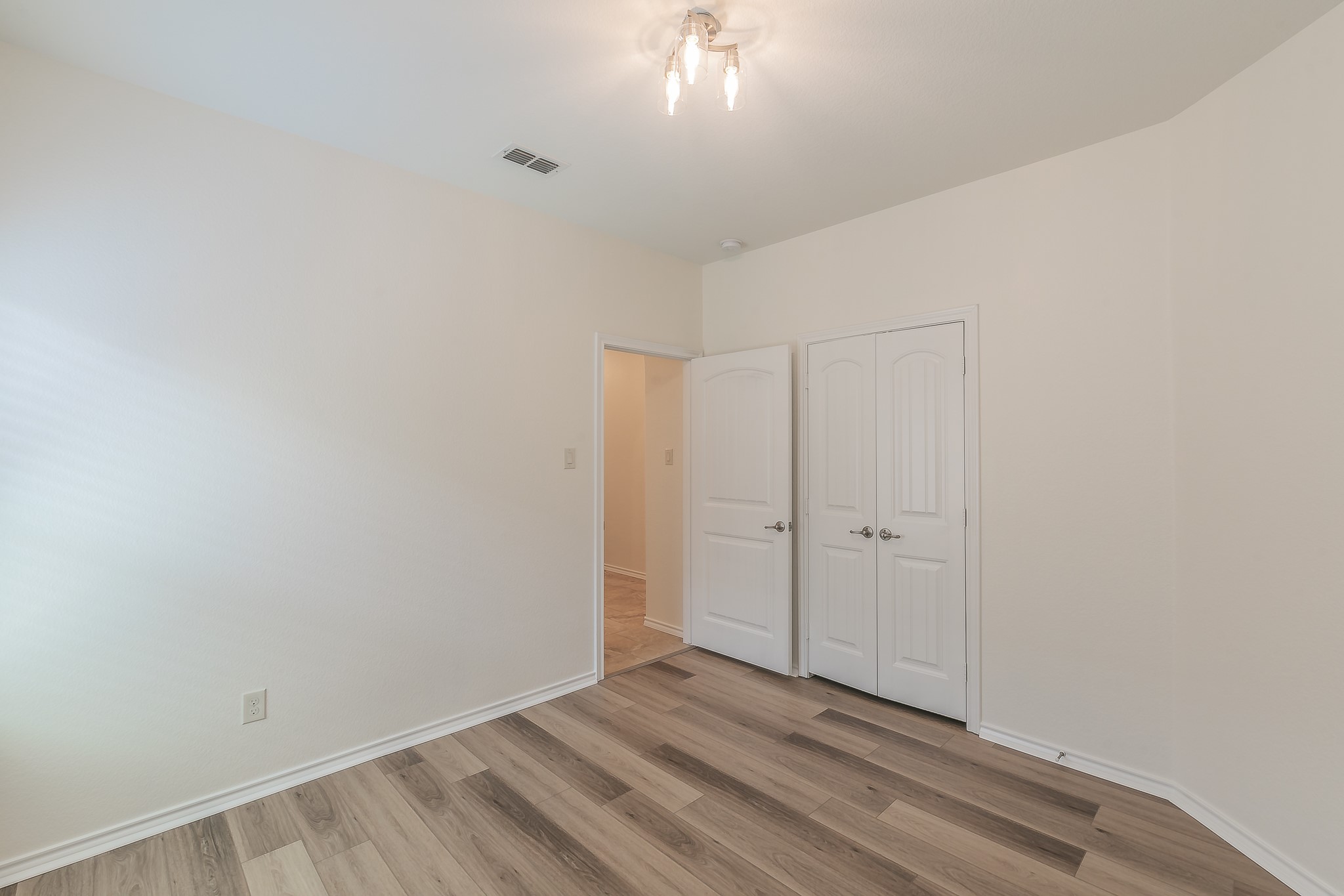 5115 Prestwick Drive