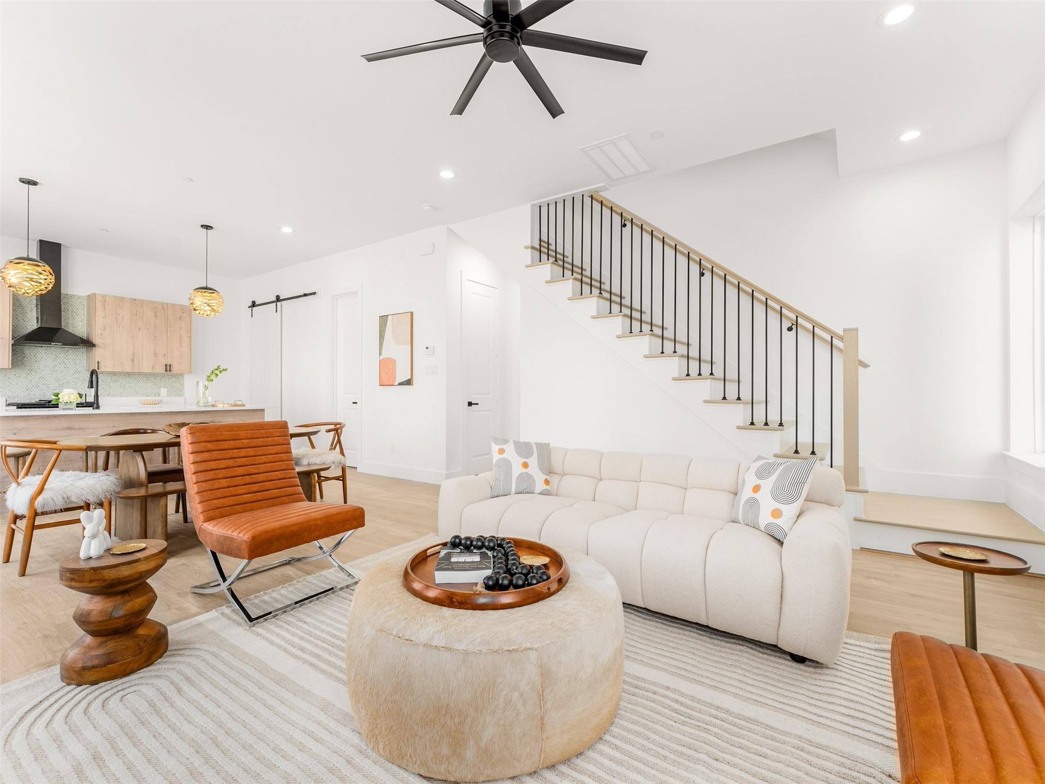 2015 N Prairie Avenue 203