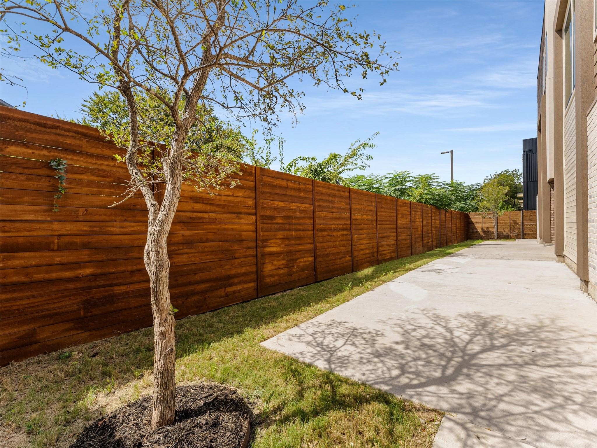 2015 N Prairie Avenue 203