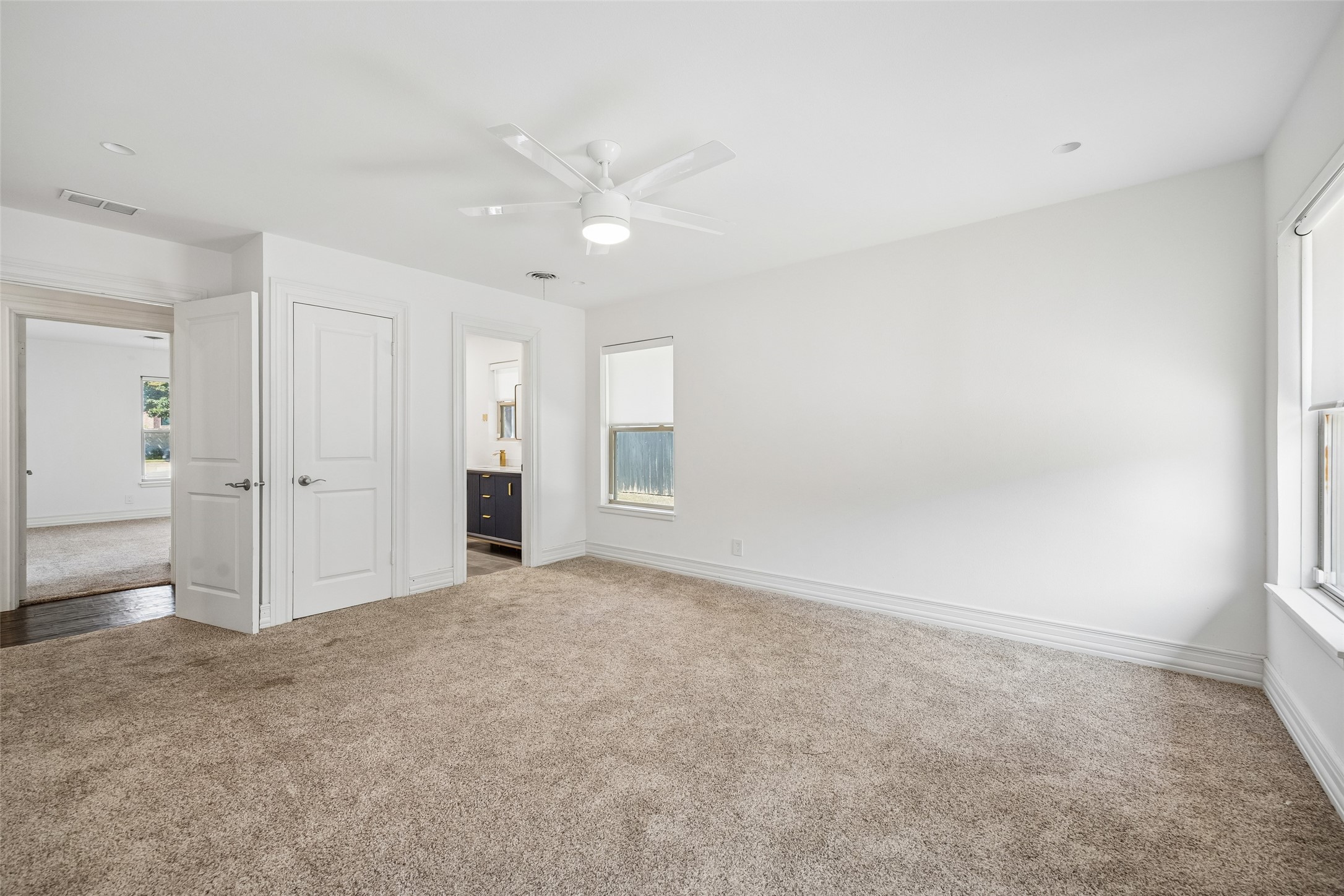 5610 Forest Lane