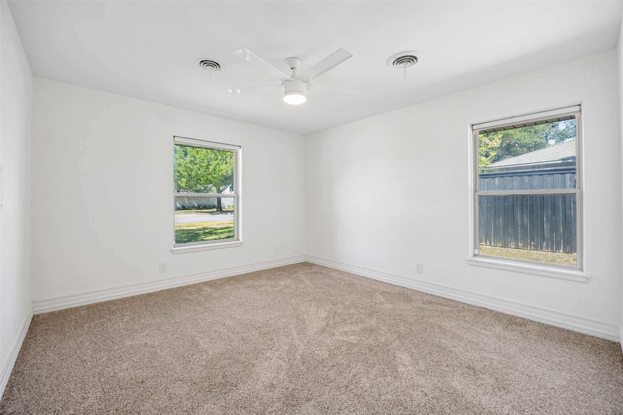 5610 Forest Lane