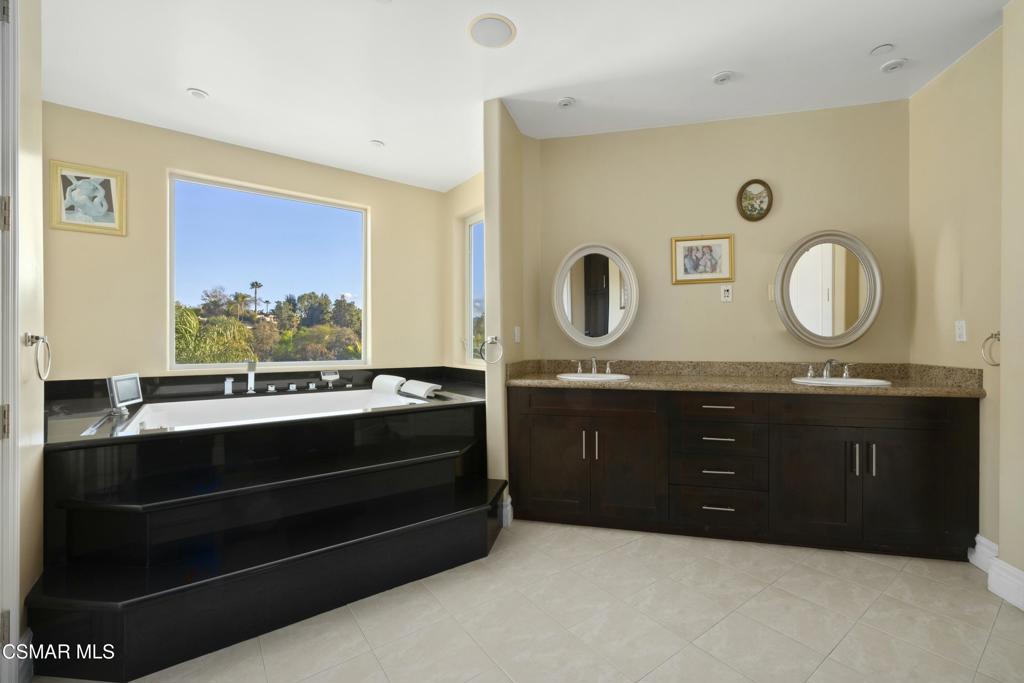 22442 Sueno Road