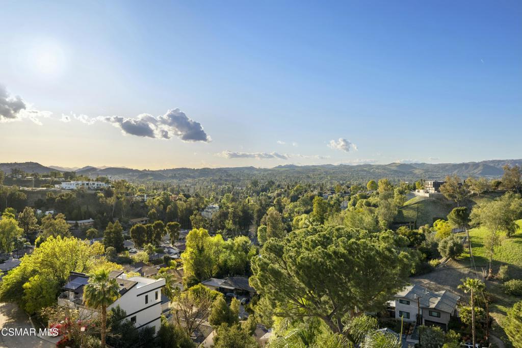 22442 Sueno Road