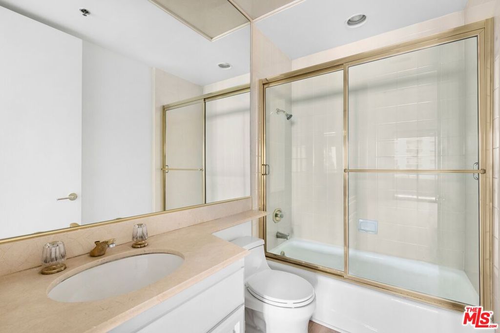 2132 Century Park Lane 409