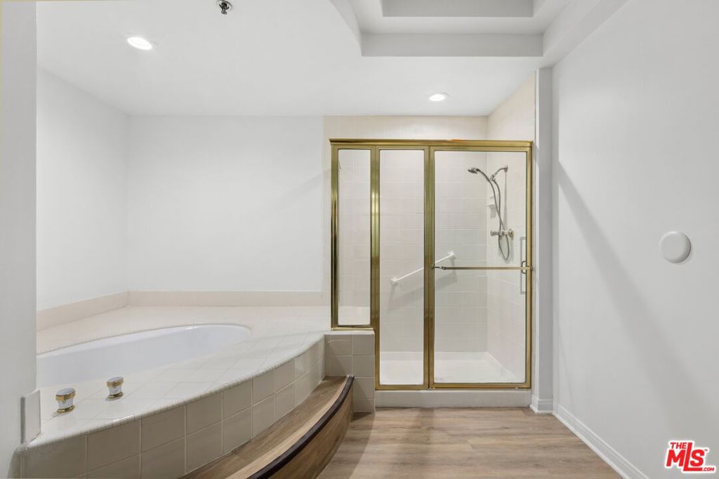 2132 Century Park Lane 409