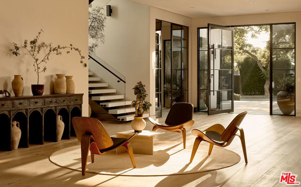 1024 N Orlando Avenue