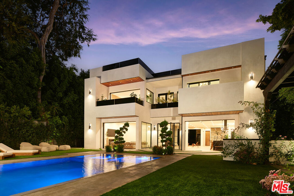 1024 N Orlando Avenue