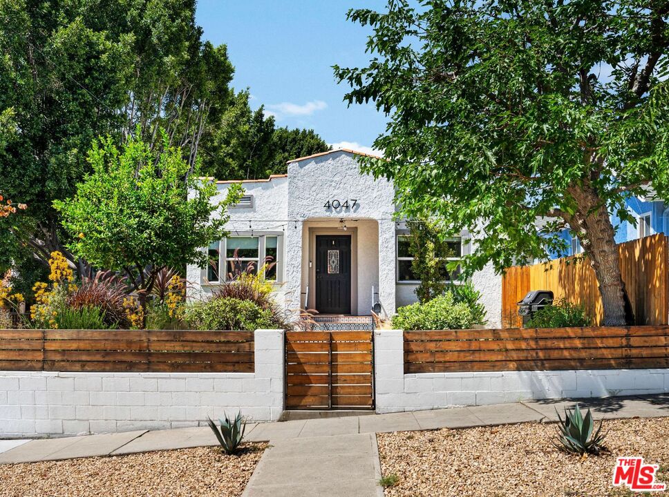 4047 Camero Ave Unit: 1