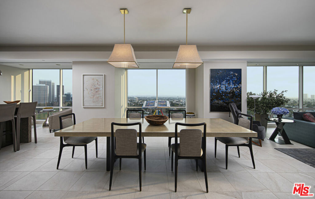 1200 Club View Drive 14S