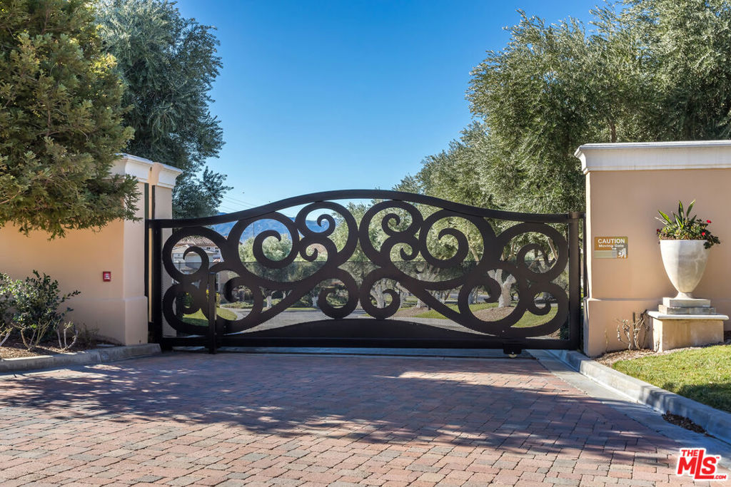 23743 Noble Fir Court