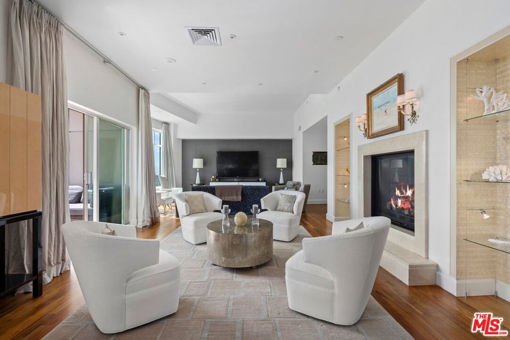 1 W Century Drive 10A