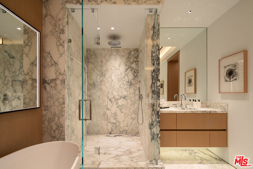 9255 Doheny Road 1703