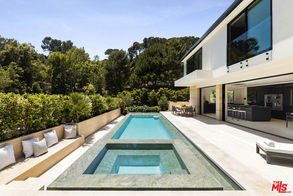 11993 Brentridge Lane