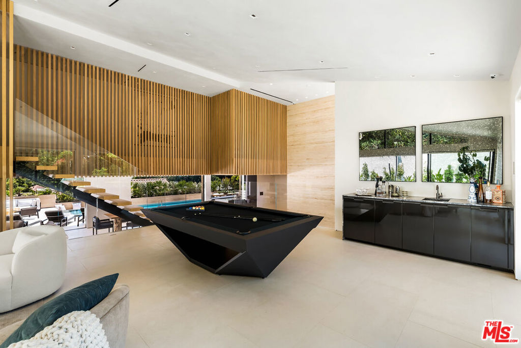 11993 Brentridge Lane