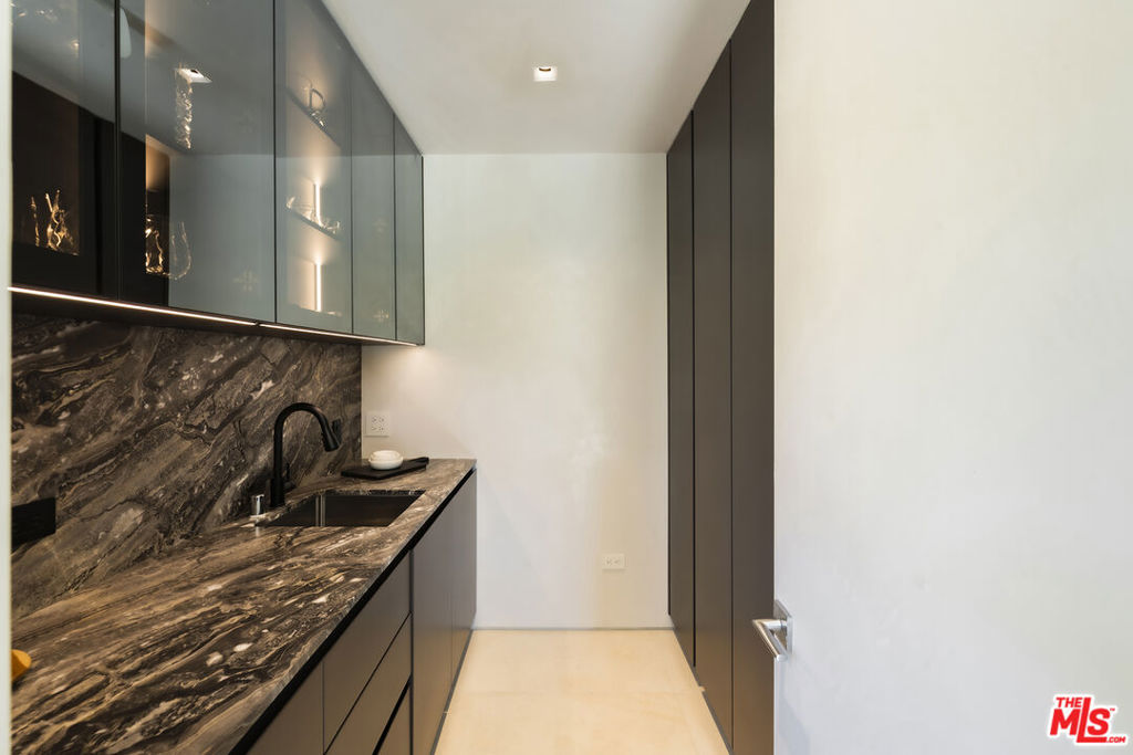 11993 Brentridge Lane