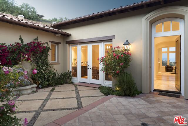 4241 Prado De Los Pajaros