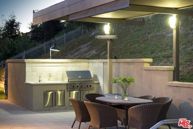 4241 Prado De Los Pajaros