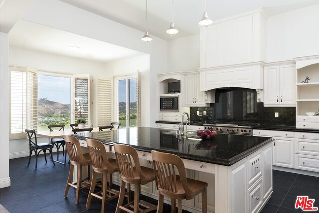 4241 Prado De Los Pajaros