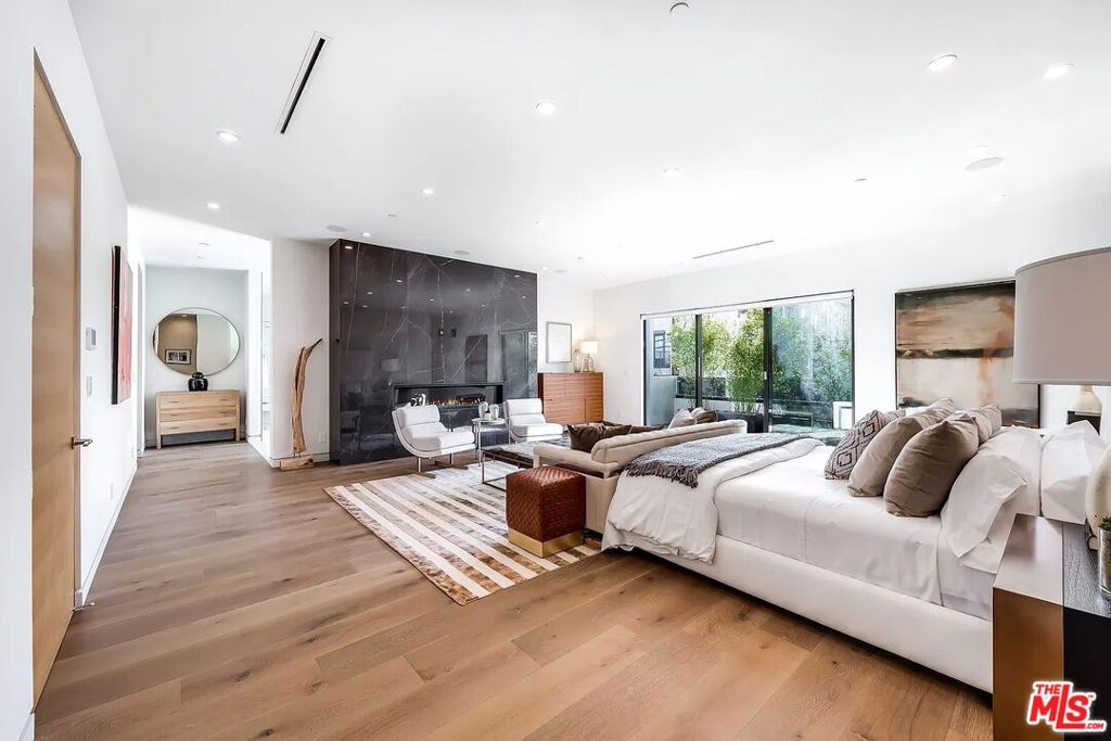 723 N Orlando Avenue