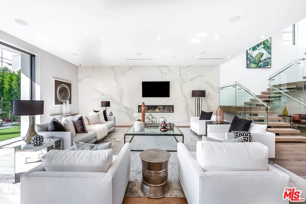 723 N Orlando Avenue