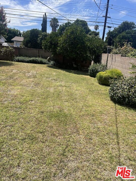 7055 Fallbrook Avenue