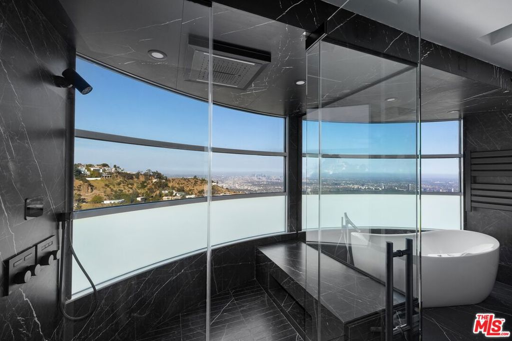 2260 Sunset Plaza Drive