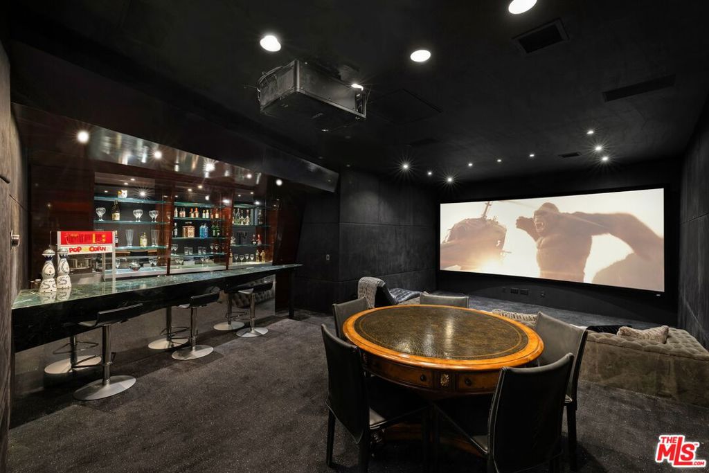 2260 Sunset Plaza Drive