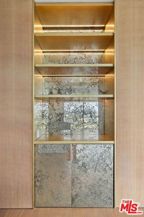 9255 Doheny Road 2605