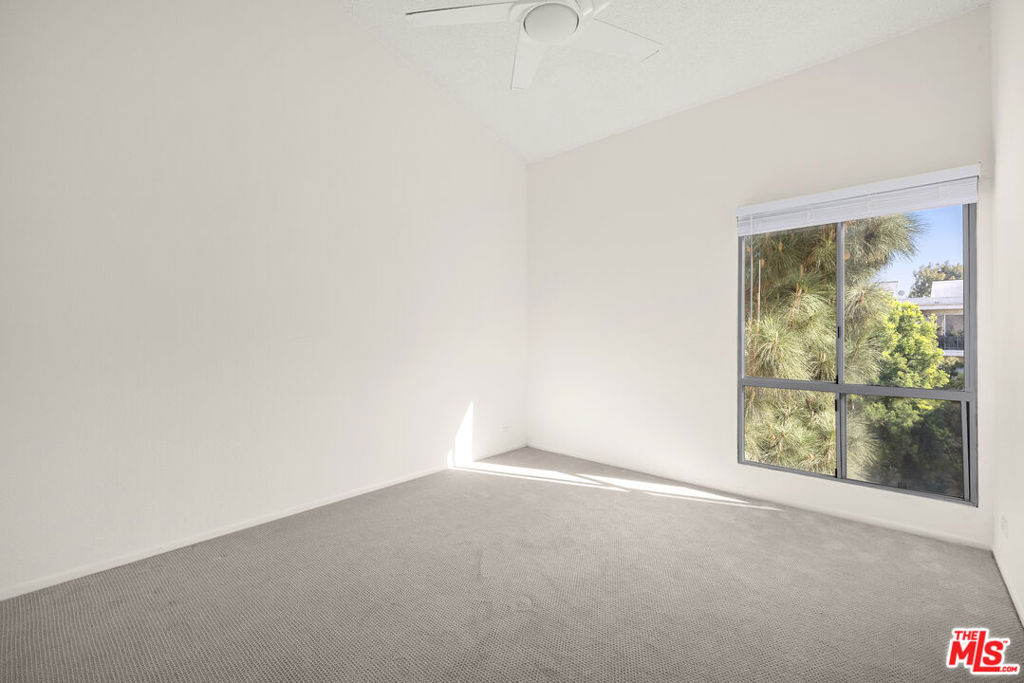 1440 Veteran Avenue 526