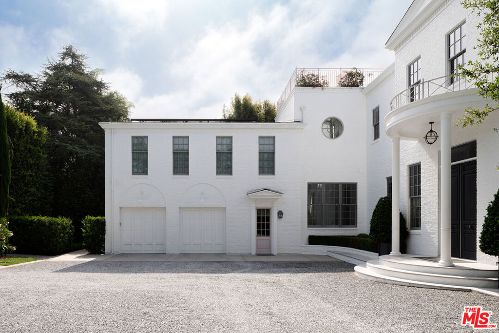 227 N Tigertail Road