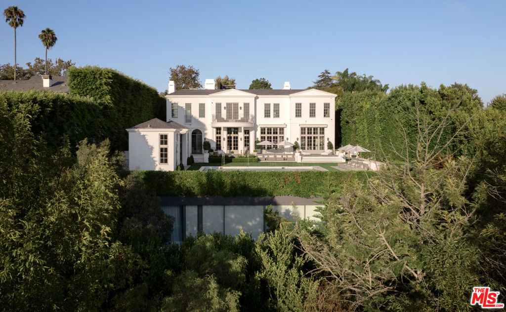 227 N Tigertail Road