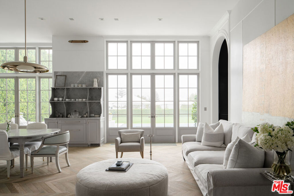 227 N Tigertail Road