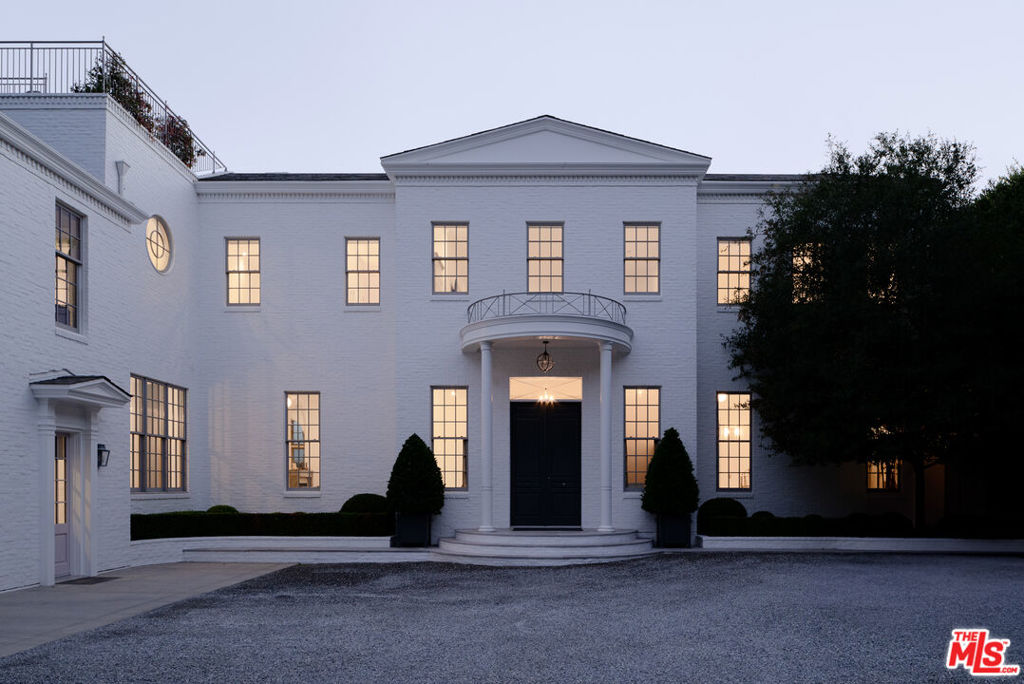 227 N Tigertail Road