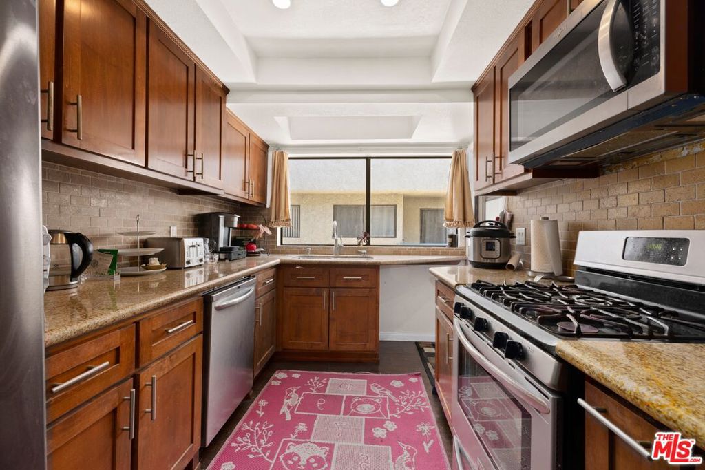 17832 Margate Street