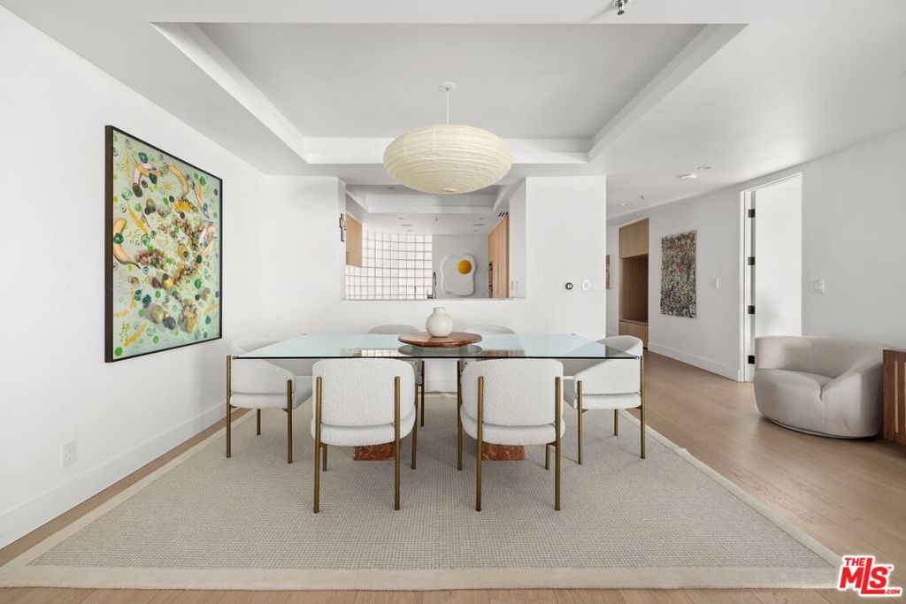 2122 Century Park Lane 109