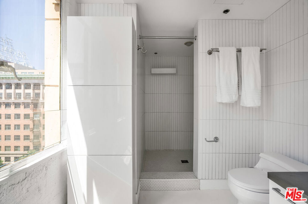 6253 Hollywood Boulevard 901