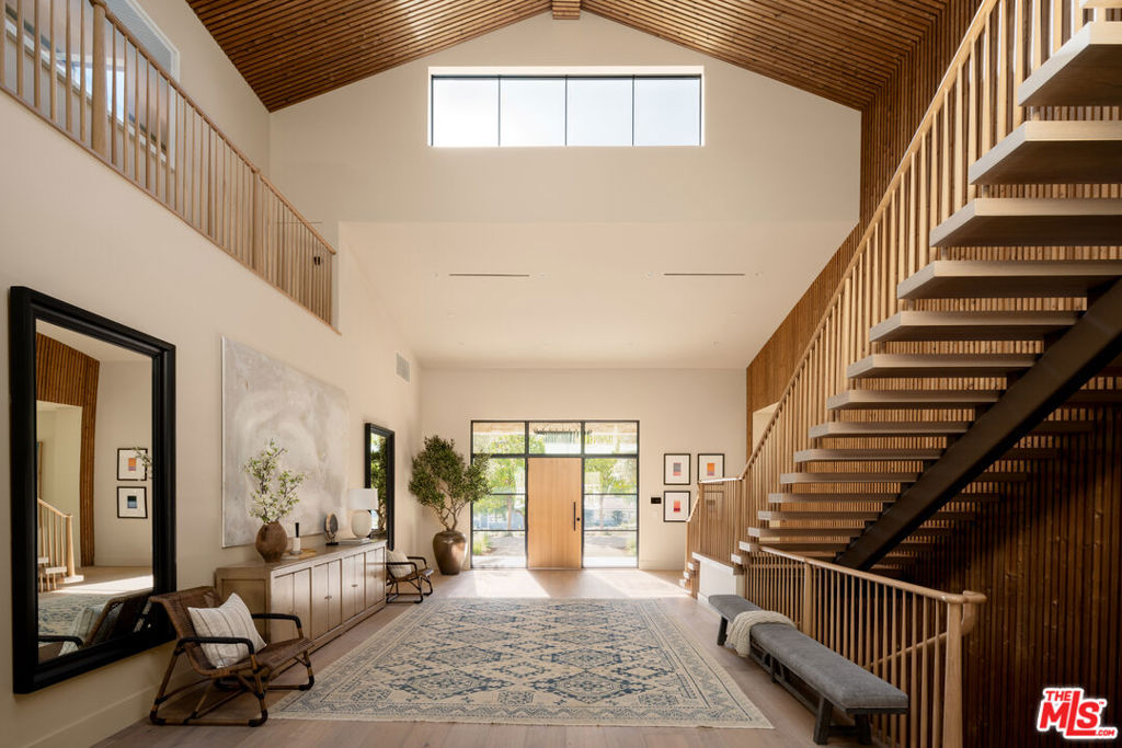 5287 Round Meadow Road
