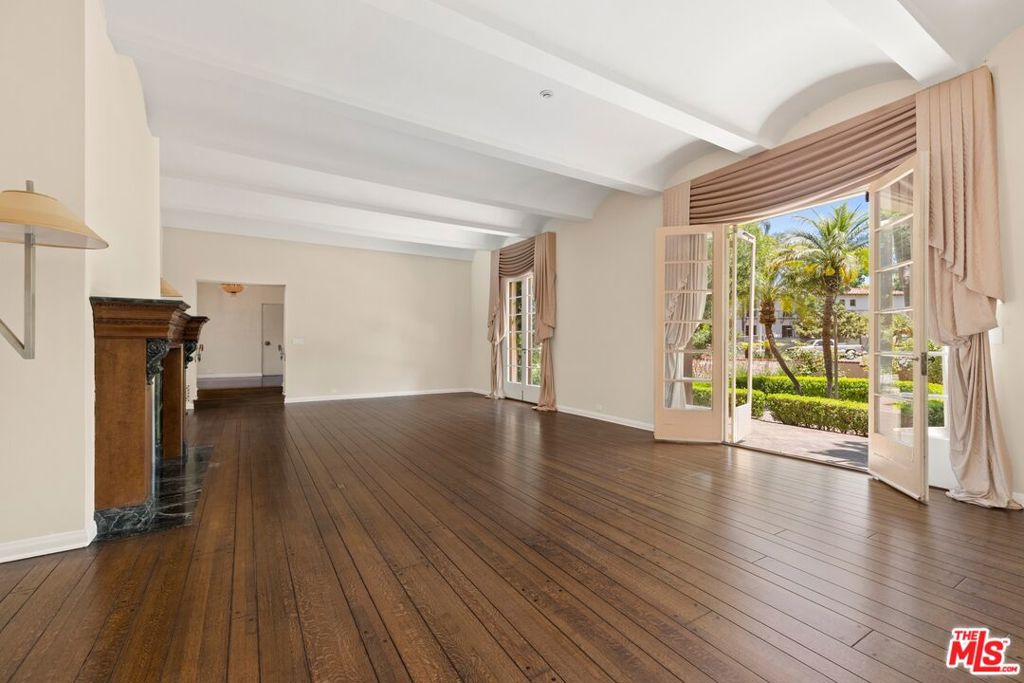 1029 Chevy Chase Drive